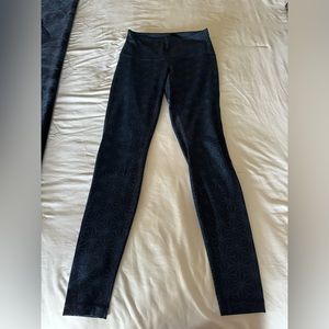 Lululemon leggings size 8